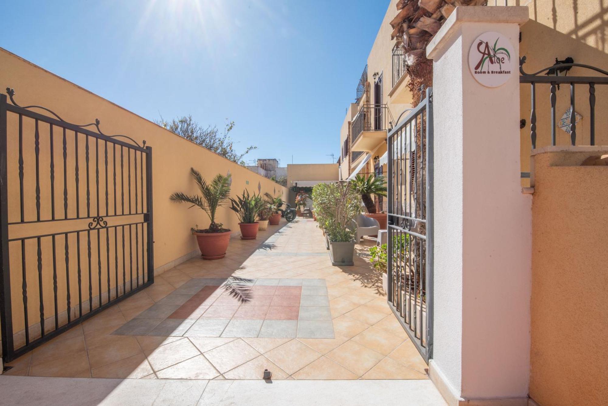 Room & Breakfast Aloe San Vito Lo Capo Dış mekan fotoğraf